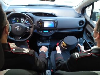 Colta da un malore al centro commerciale, soccorsa dai Carabinieri