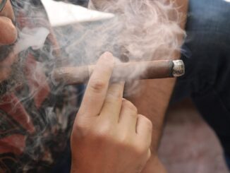 Fumatori aumentati negli ultimi 12 mesi: effetto perverso della pandemia