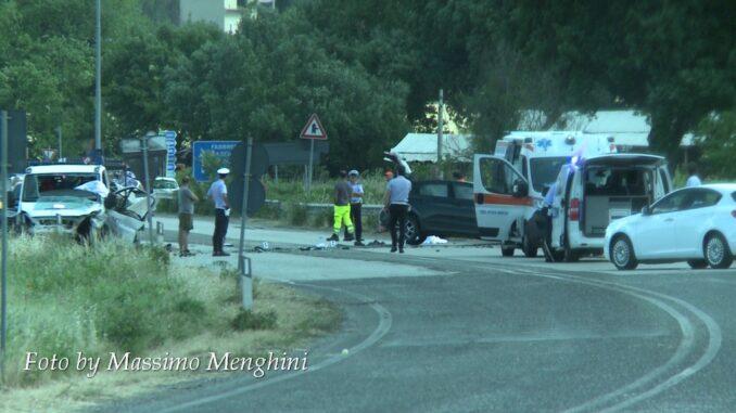 Incidente mortale a Spoleto, schianto lungo la Flaminia, morta una ragazza
