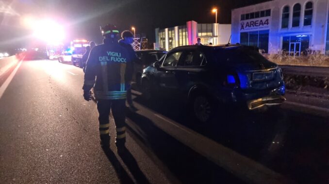 Incidenti stradali nella notte, tamponamenti a catena, la "75" è un inferno