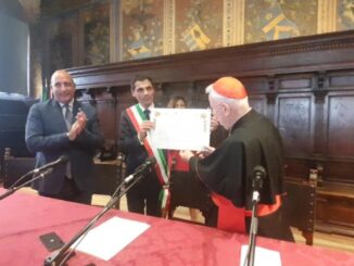 Cittadinanza onoraria al Cardinale Bassetti, la città onora il suo Vescovo