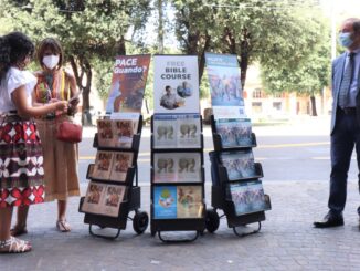 Dopo 2 anni di pandemia i Testimoni di Geova tornano tra la gente