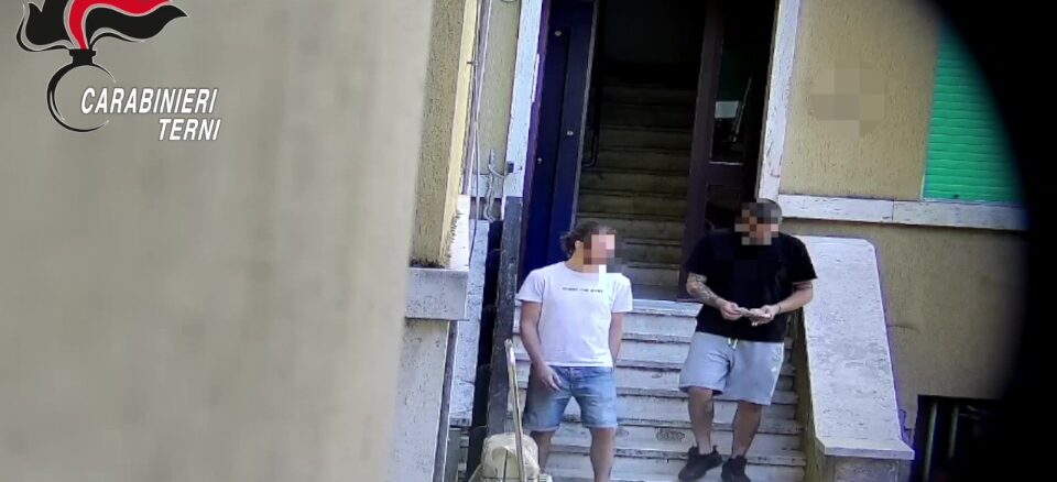Operazione antidroga carabinieri, droga da Napoli e Roma a ultrà ternano