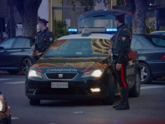 Si masturba in strada: denunciato 25enne