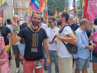 Flash mob in tutta Italia al grido “Stessi doveri, stessi diritti”, Lgbti