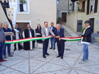 Lugnano in Teverina, inaugurata la nuova Piazzetta di Via della Loggia. realizzata dal Comune di Lugnano in Teverina con fondi regionali