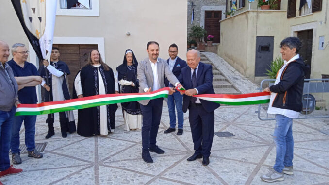 Lugnano in Teverina, inaugurata la nuova Piazzetta di Via della Loggia. realizzata dal Comune di Lugnano in Teverina con fondi regionali