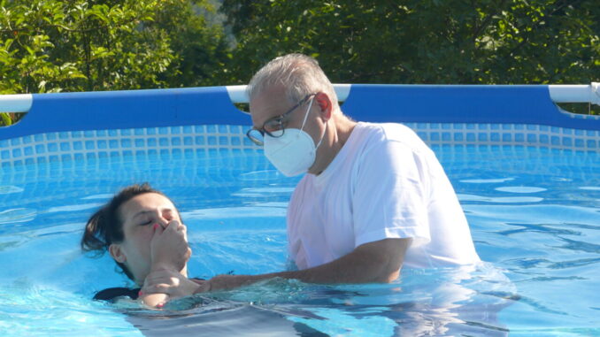 A 90 anni si battezza come Testimone di Geova, 5.000 dall’Umbria