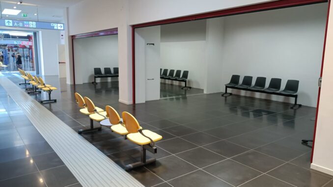 Aeroporto, nuove sedute nelle aree di attesa, 150 posti in più