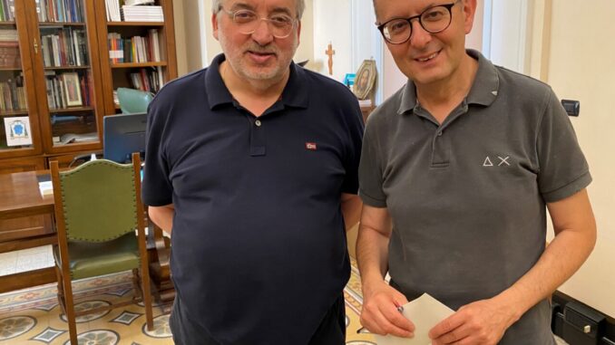 Don Ivan Maffeis, l'arcivescovo eletto, in visita alla Curia perugina