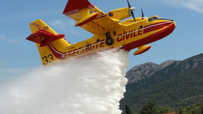 25 interventi Canadair ed elicotteri per incendi, 2 voli anche in Umbria