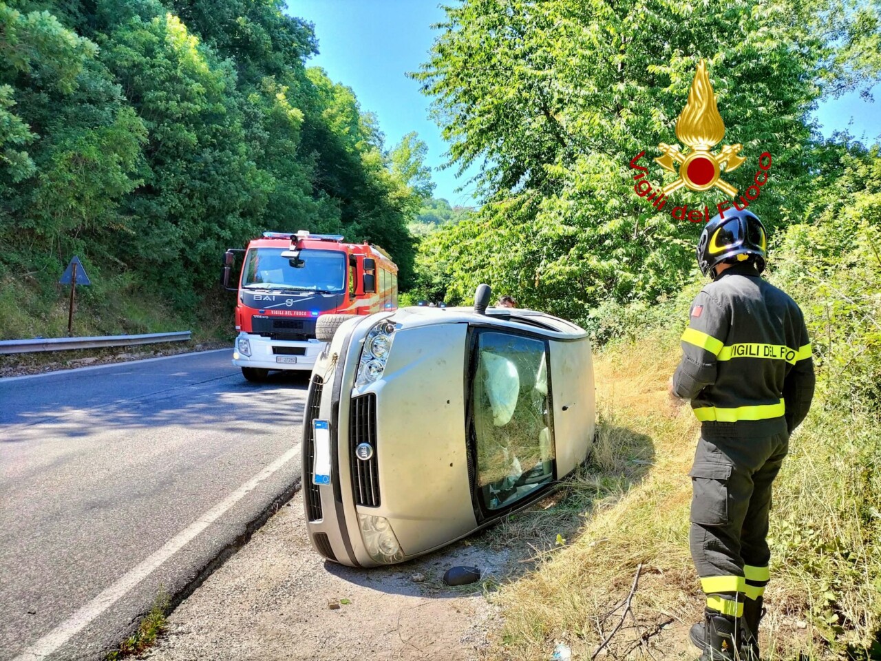 Incidente stradale con 4 feriti, due dei quali bambini di 6 e 12 anni Incidente stradale con 4 feriti, due dei quali bambini di 6 e 12 anni