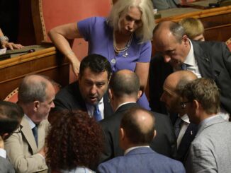 Crisi governo, Draghi chiede fiducia risoluzione Casini Lega, Fi e M5s, no! 