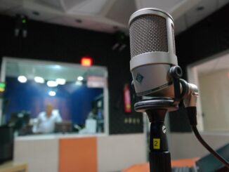 Voleva incontrare lo speaker di una radio di Assisi e si allontana da Roma