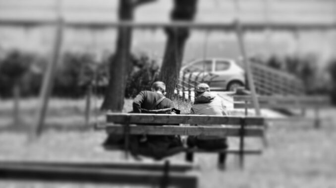 Straniero spacciava ai giardini pubblici in via Lungonera Savoia a Terni, arrestato!