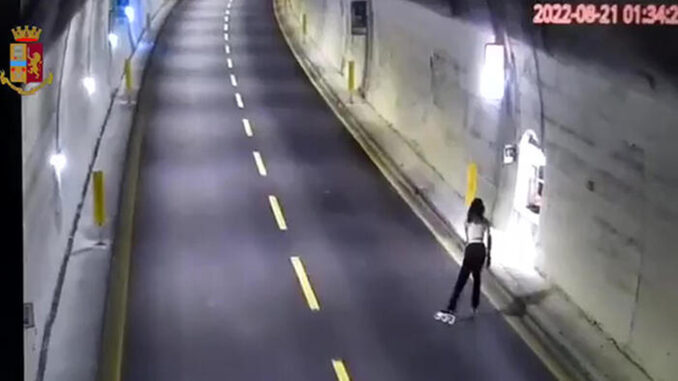 In pattini sull'Autostrada A/10, stavo seguendo il navigatore 