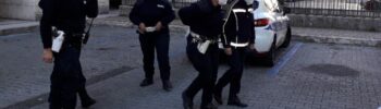Straniero picchia due vigilesse a Fontivegge, ha fatto irruzione nel posto fisso, pugni in faccia e alla testa
