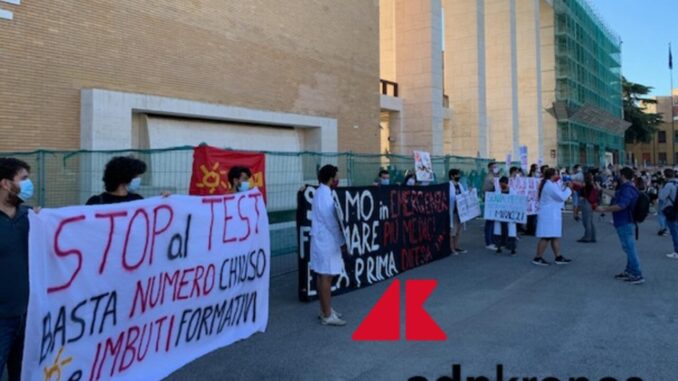 Numero chiuso a Medicina, non seleziona migliori candidati, dice Matteo Bassetti