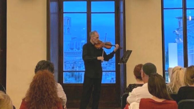 Il magico violino neo-romantico di Fabio Imbergamo