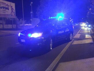 Droga e coltello sequestrati dalla Polizia Locale di Corciano  