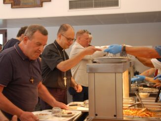 Ivan Maffeis visita Villaggio della Carità e pranzo alla mensa Don Gualtiero