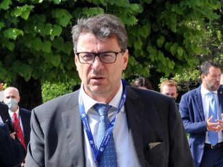 Ministro Giorgetti, via la norma sul Pos, valutare forme di ristoro