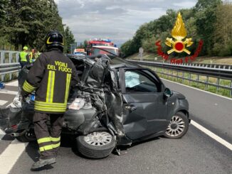 Due morti in A1, mezzo pesante e auto si scontrano