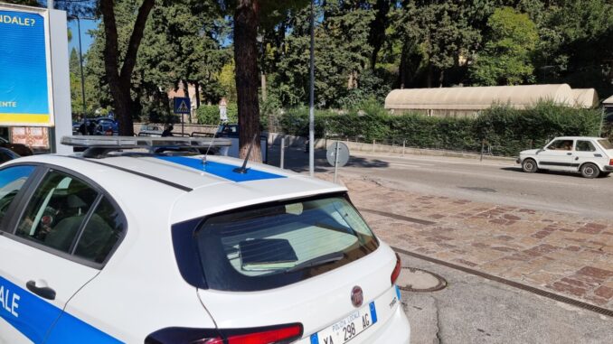 Fermato tassista abusivo a Ponte San Giovanni: multa e sequestro