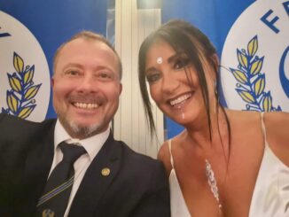 Sean Henke, presidente Fesik, insignito del grado di 8° dan di karate