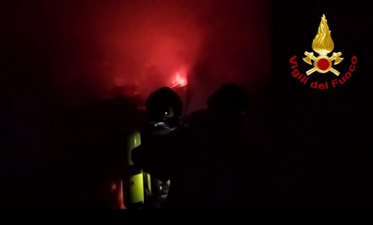 Incendio in un appartamento a Sangemini: intervento dei vigili del fuoco ed evacuazione
