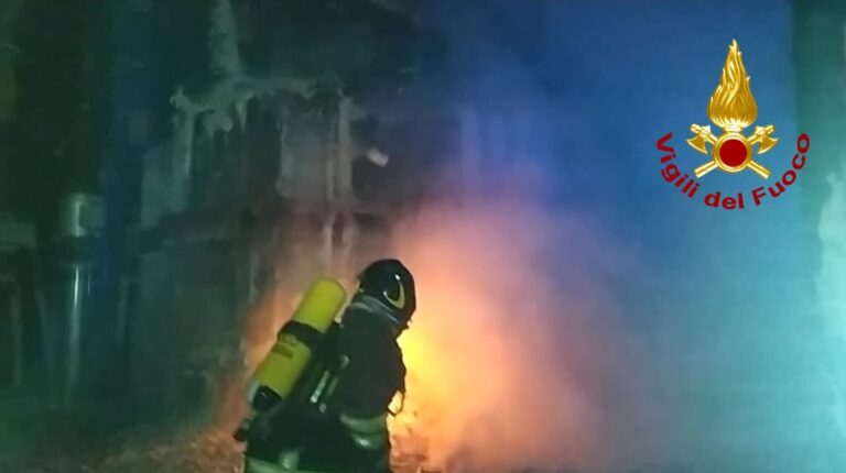 Brucia trasformatore a Nera Montoro, incendio sotto controllo