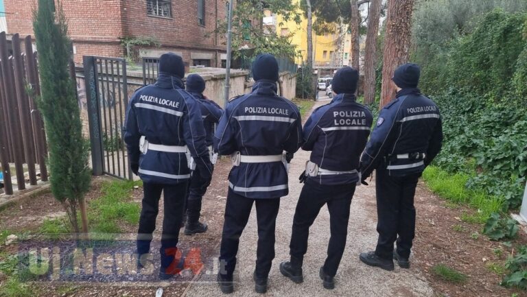 Antidroga nucleo decoro sorprende ragazzo a spacciare a minori