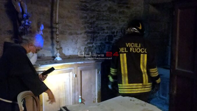 Incendio Santuario Spogliazione ad Assisi, paura tra i fedeli