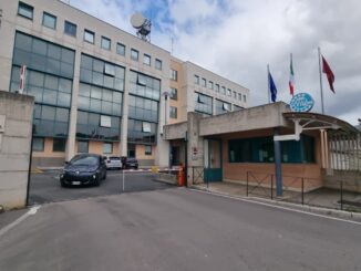 Rapina aggravata, estorsione e ricettazione, minorenni indagati