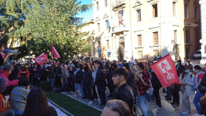 18 novembre, giovani e studenti in sciopero in tutta l'Umbria