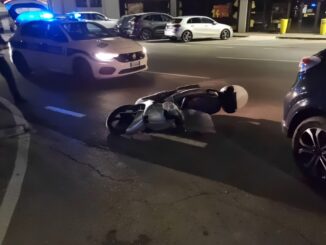 Auto contro scooter, incidente stradale in via Settevalli a Perugia