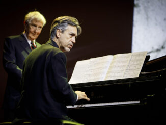 Corrado Augias al Teatro Cucinelli di Solomeo con Viva il chiaro di luna!