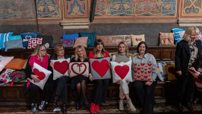 Cuscino del Cuore per prevenzione malattie oncologiche femminili