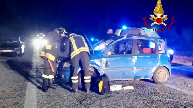 Carambola di auto sulla Flaminia a Nocera, tre feriti in ospedale