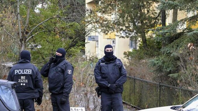 Germania, arrestati 25 estremisti destra, un tedesco si trovava in albergo a Perugia