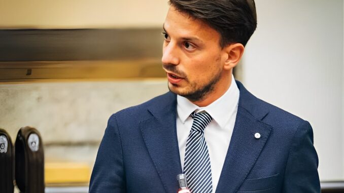 Tesei e la Destra: Priorità a Poltrone, Non alle Elezioni