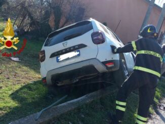 Incidente stradale tra due auto a Spoleto, grave uno dei conducenti