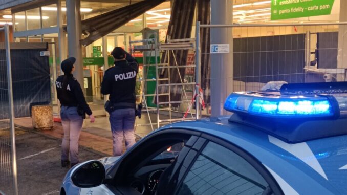 Ruba generi alimentari e abbigliamento polizia denuncia 41enne