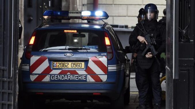 Gioco d'azzardo e scommesse illegali eseguito un mandato d'arresto europeo