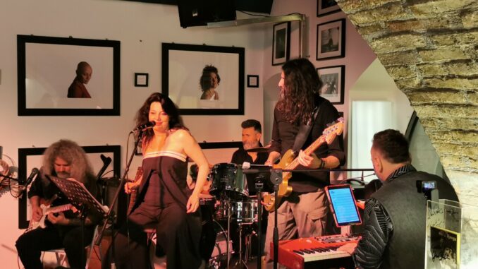 Al via il primo “Aperitivo Jazz con Emilio” al Bluside