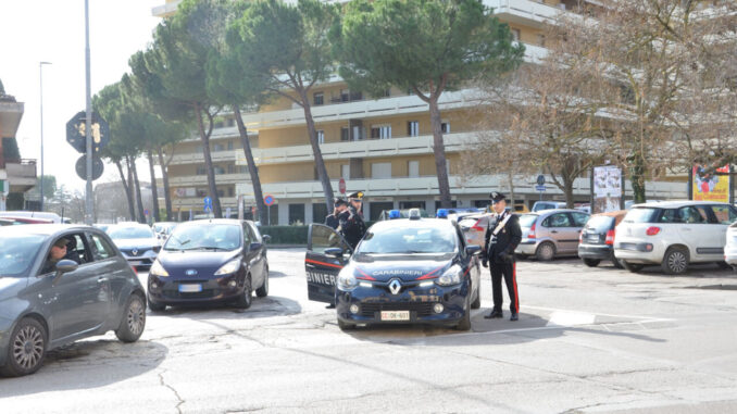 Coppia vendeva MDMA fuori da discoteca in manette i due spacciatori