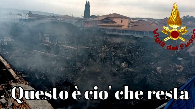 Incendio nella notte a Bastia Umbra, a fuoco il Maury's di Bastiola