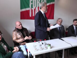 Elezioni Terni, FI al lavoro per la lista, mentre il PD all’attacco: «Non basta mescolare il mazzo, vanno cambiate le carte»