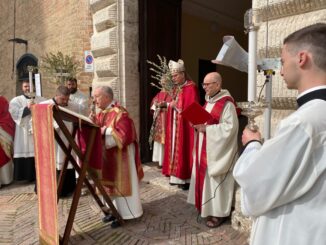 Perugia, celebrata la domenica delle palme in cattedrale