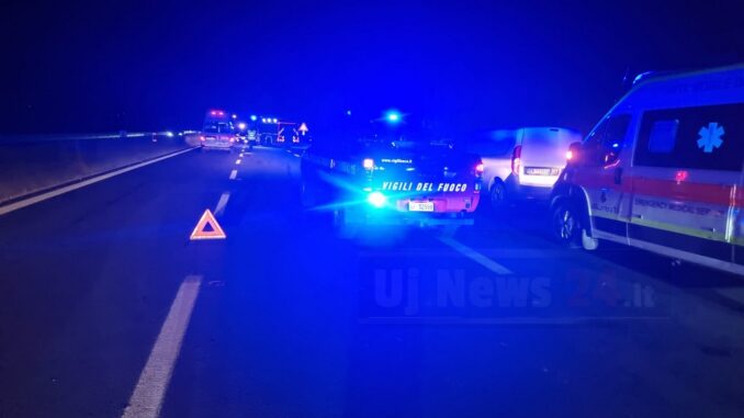 Incidente, scontro tra due auto sulla 75 Centrale Umbra, feriti